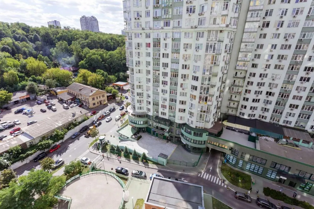 Navit Apartments With Breakfast, Near The Railway Station, The City Center And The Park Kyiv 0*,