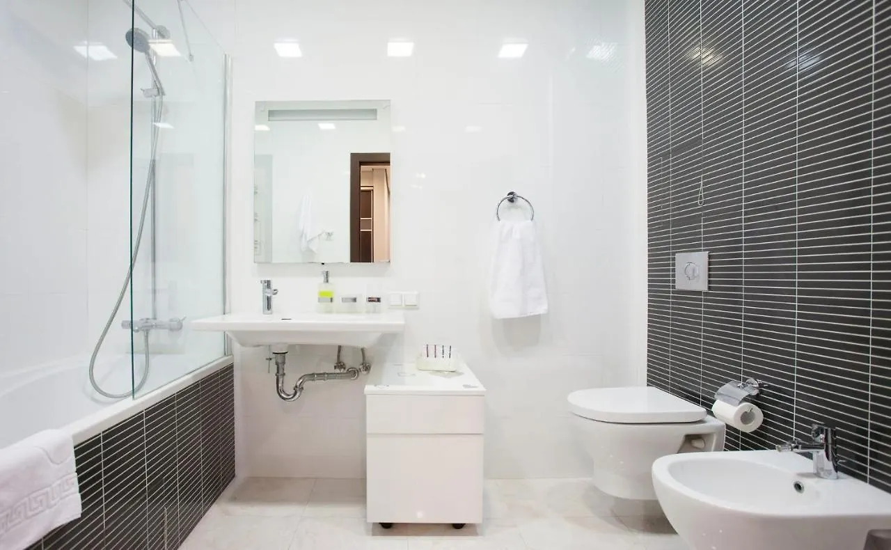 Navit Apartments With Breakfast, Near The Railway Station, The City Center And The Park Kyiv
