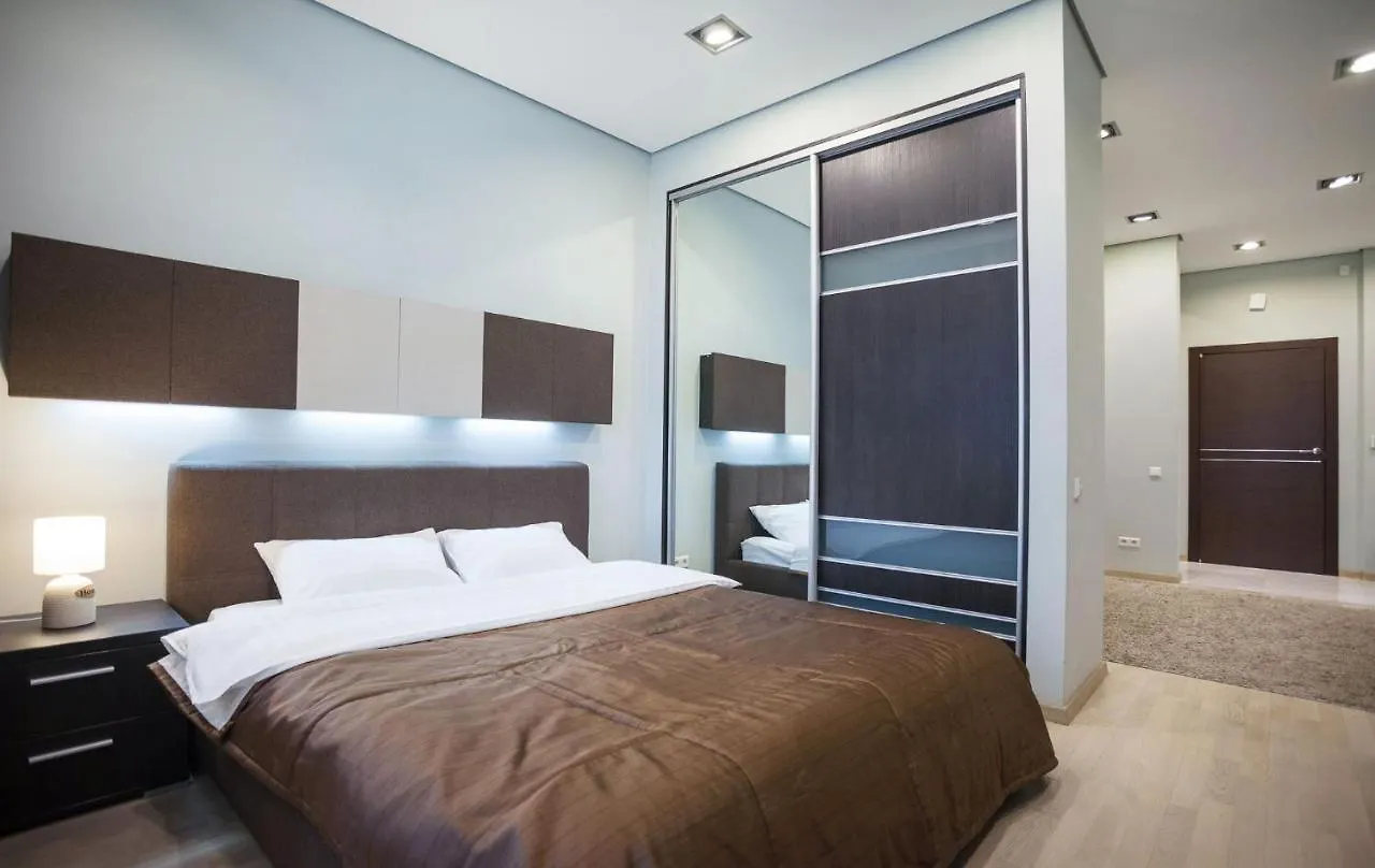 Navit Apartments With Breakfast, Near The Railway Station, The City Center And The Park location