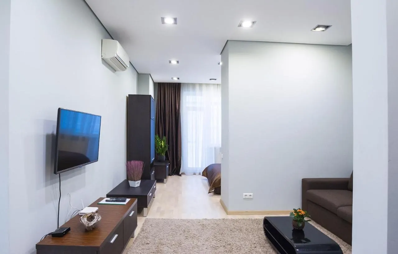 Navit Apartments With Breakfast, Near The Railway Station, The City Center And The Park Kyiv Ukraine