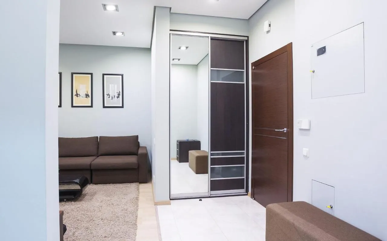 Navit Apartments With Breakfast, Near The Railway Station, The City Center And The Park Κίεβο